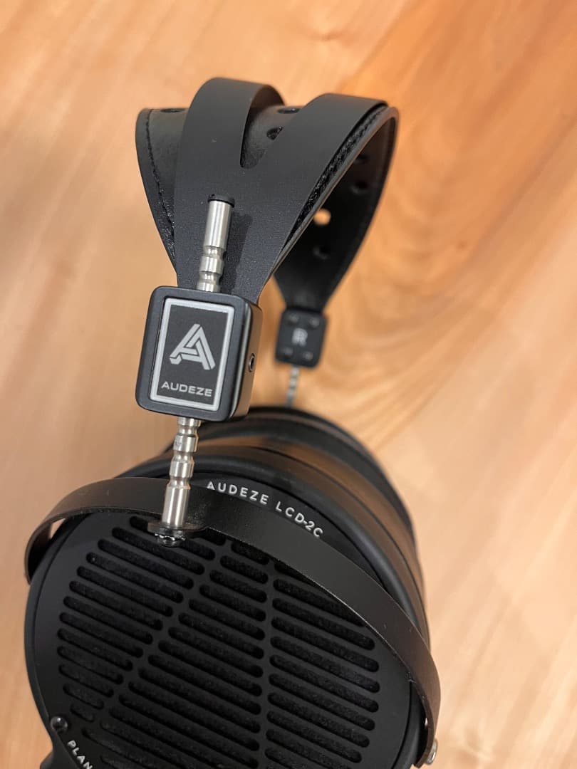 Audeze LCD-2Cヘッドフォン イヤーパッド・ヘッドバンド新品交換済
