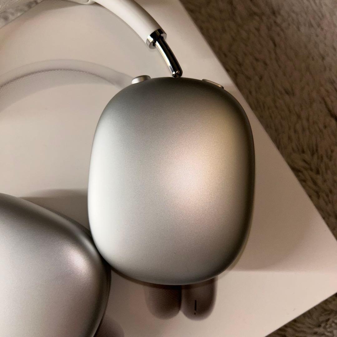AirPods MAX シルバー