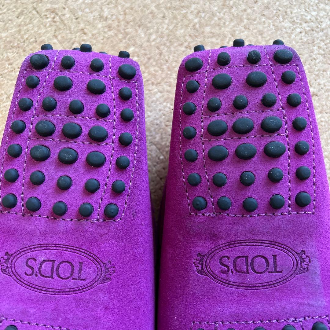 TOD'S パープル スエード ローファー極美品ほぼ未使用　ドライビングシューズ