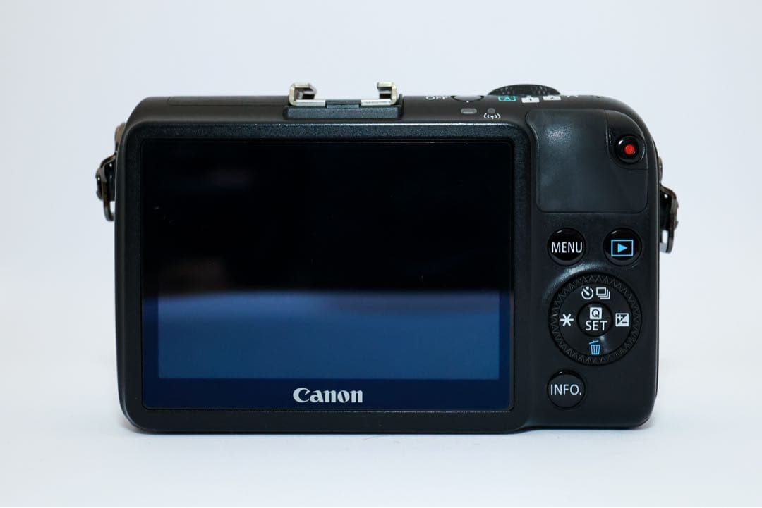 【レンズ付】Canon EOS M2、レンズ2本、アダブター