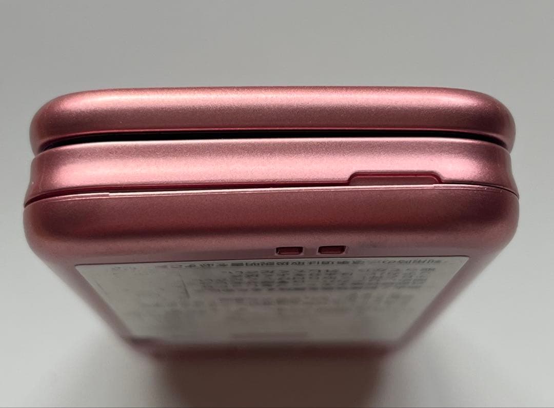 美品　ドコモ らくらくホン F-02J ピンク　充電器付