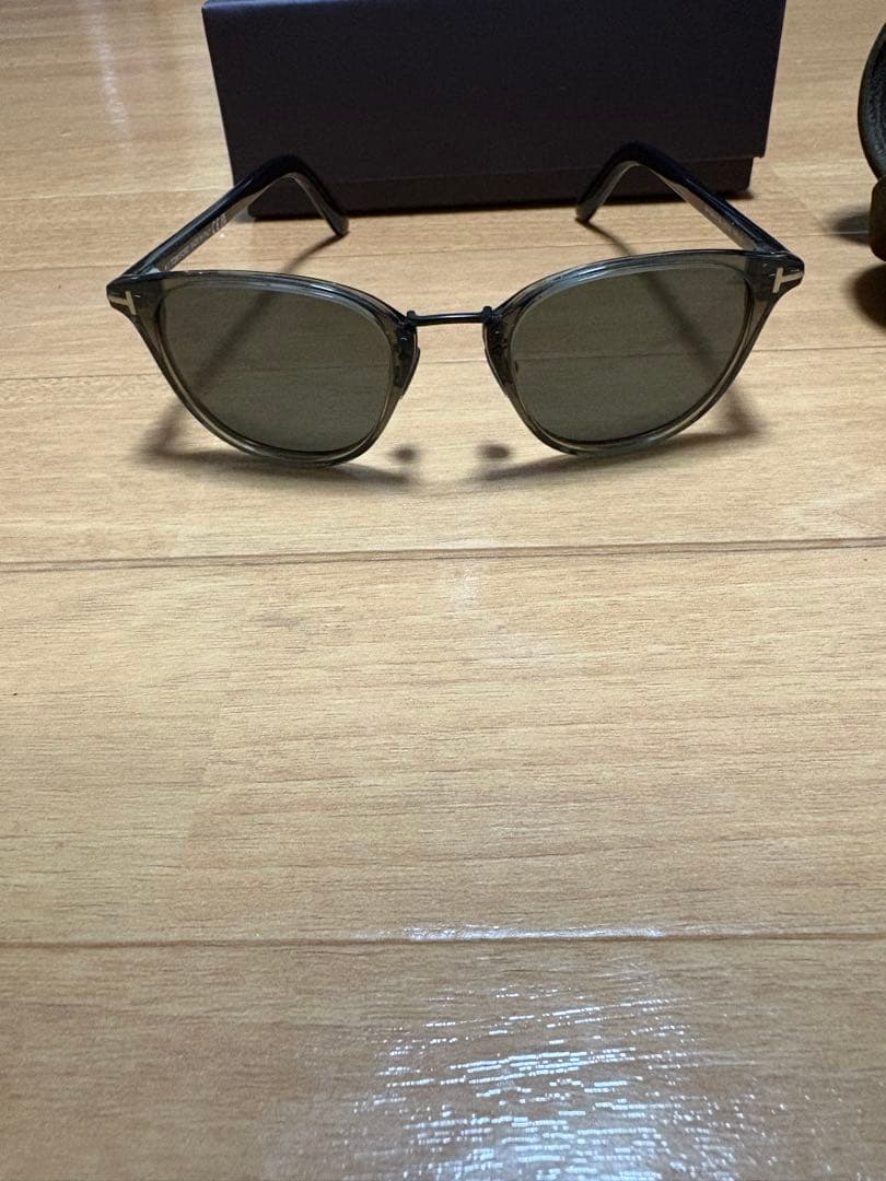 TOM FORD TF 1049-D ブラック サングラス