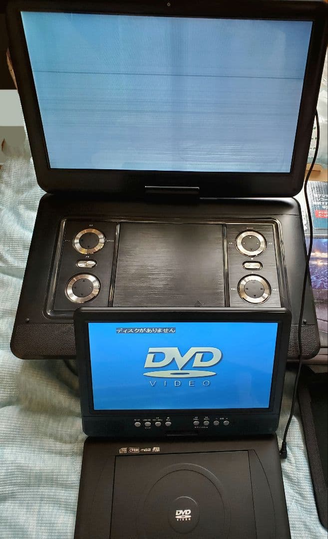 ジャンク品 部品取り ポータブルDVDプレーヤー2台