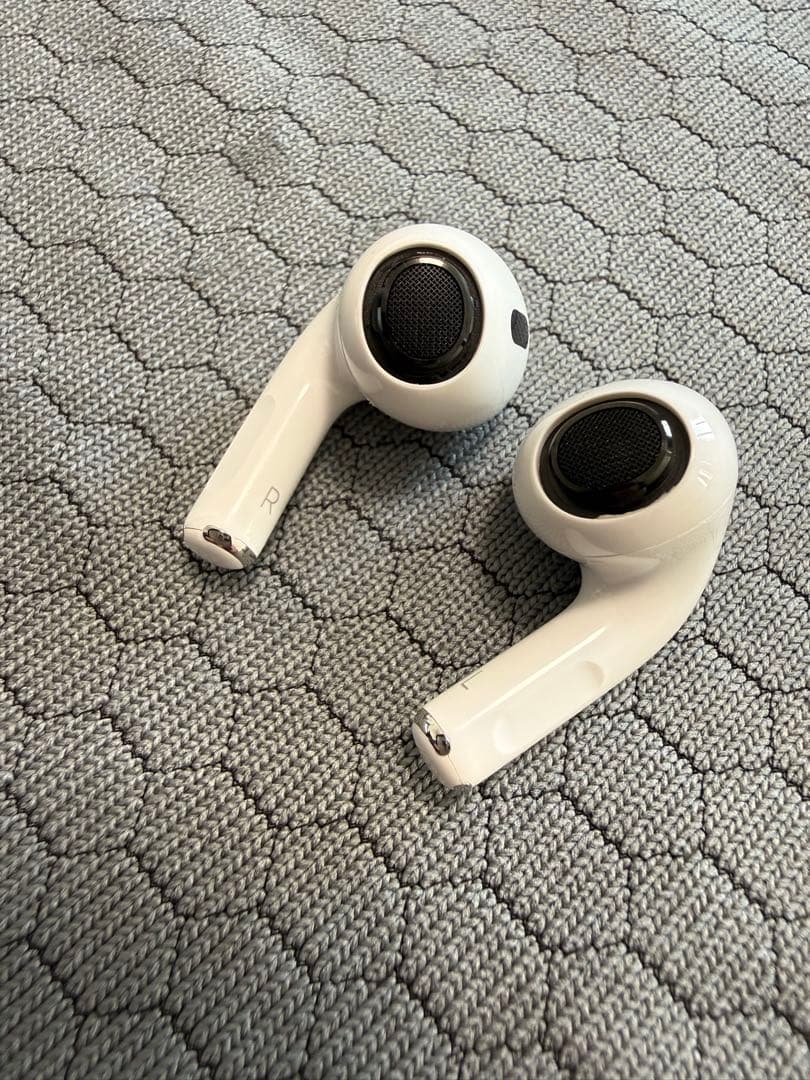 AirPodsPro (第2世代) 本体 USB-C付属品全付き　2025年購入