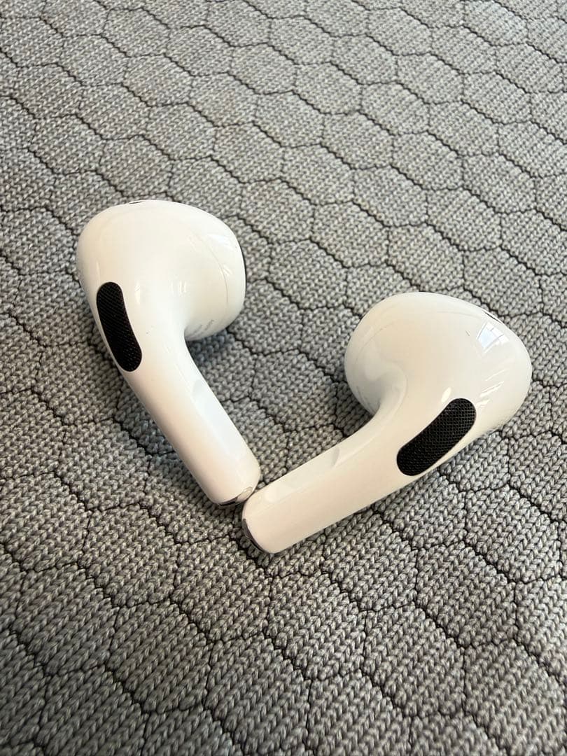 AirPodsPro (第2世代) 本体 USB-C付属品全付き　2025年購入