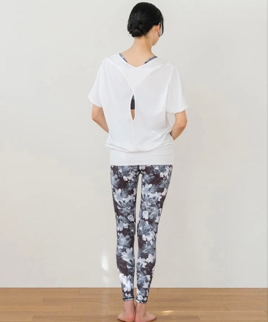 SUKALA プルオーバー付きトリプルセットアップ