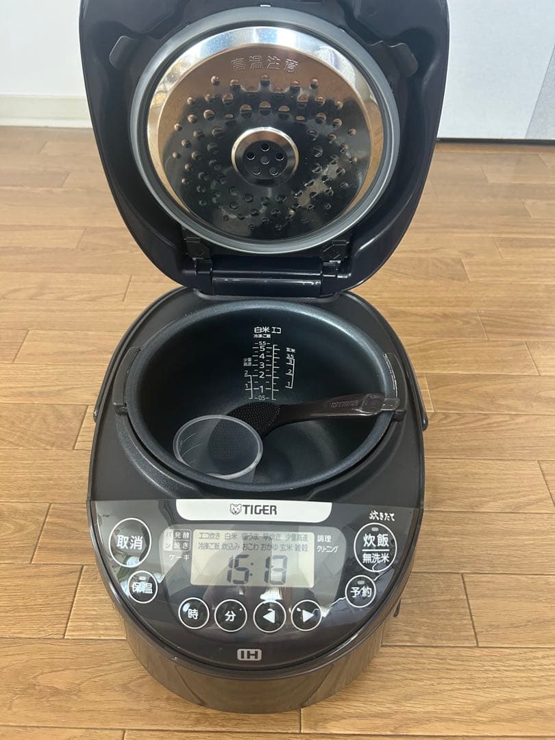 タイガー　IH炊飯器