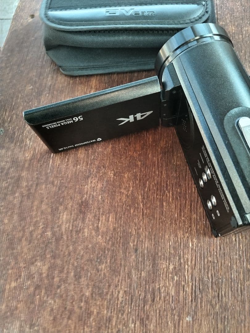 8月15日まで限定値引。 4K ビデオカメラ　防水タイプ　超格安です