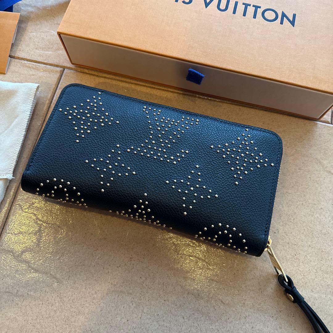 美品　ルイヴィトン モノグラム スタッズ アンプラント ジッピーウォレット