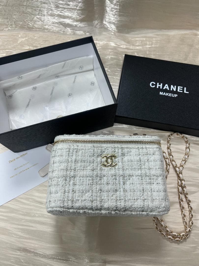 VIP限定 非売品ツイード 白 ホワイト チェーン バッグ