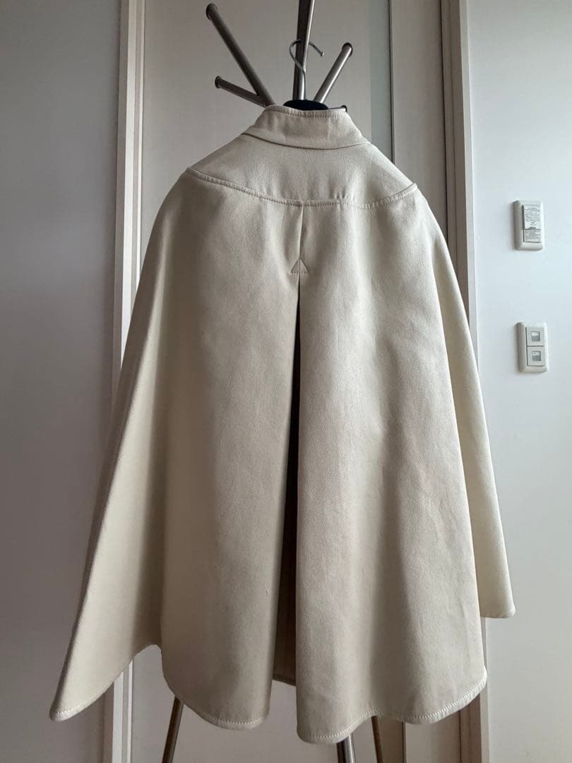 値下げ！MaxMara アイボリー ケープコートS 新品未使用