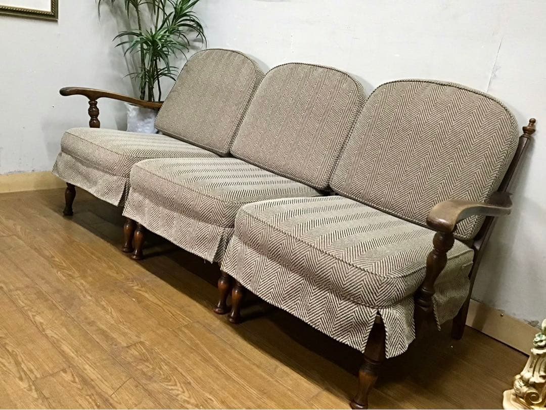 管168飛騨産業☆キツツキマーク☆3人掛けソファー