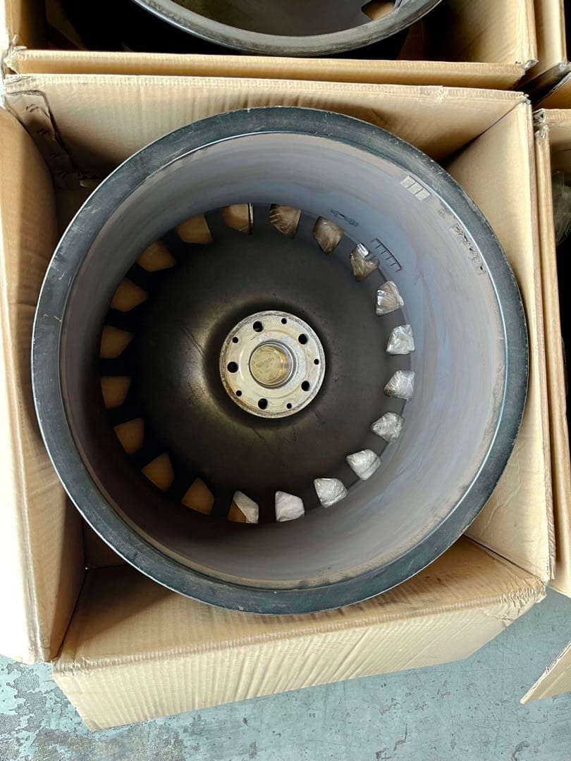 メルセデスベンツ w217 Sクラス マイバッハ 20インチ　8.5J 9.5J