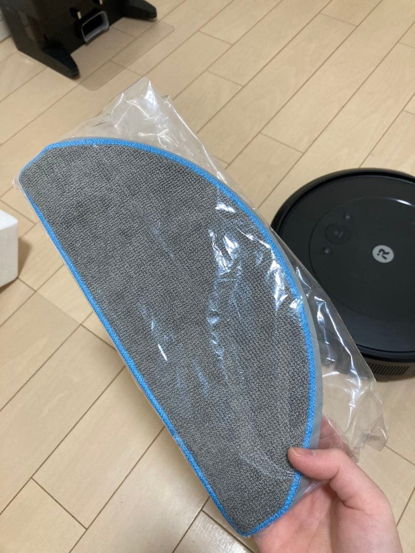 Roomba Combo 2 Essential お掃除ロボット　水吹き