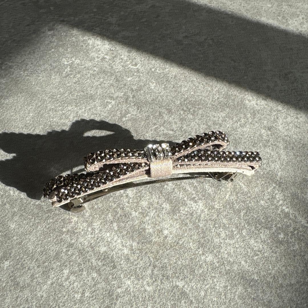 コンプレックスビズ　リボン　バレッタ　極美品 スワロフスキー　ホワイト