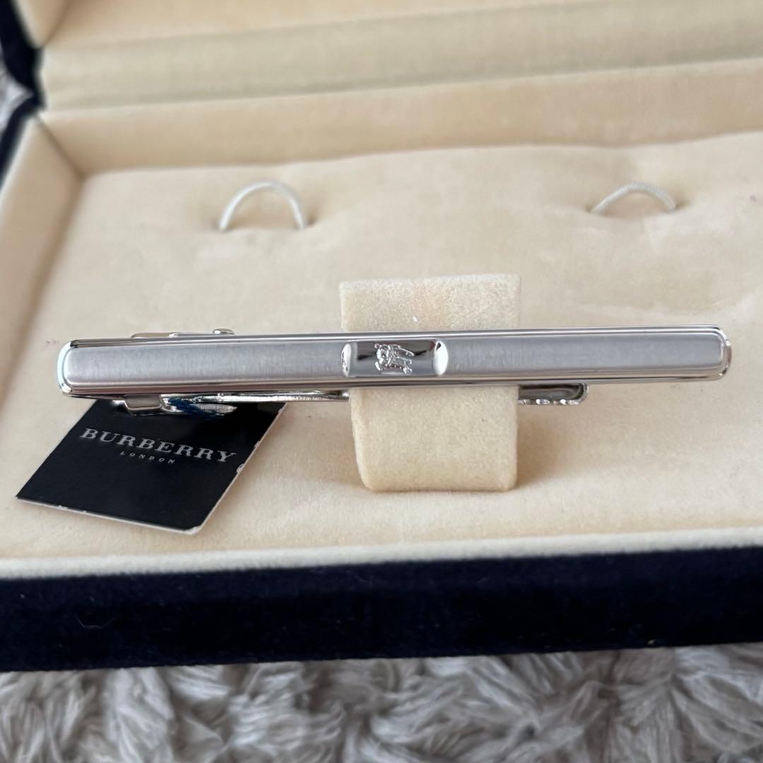 【タグあり✨】バーバリー　セット★カフス　ネクタイピン　箱付！タイピン　シルバー