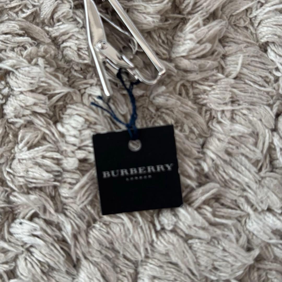 【タグあり✨】バーバリー　セット★カフス　ネクタイピン　箱付！タイピン　シルバー