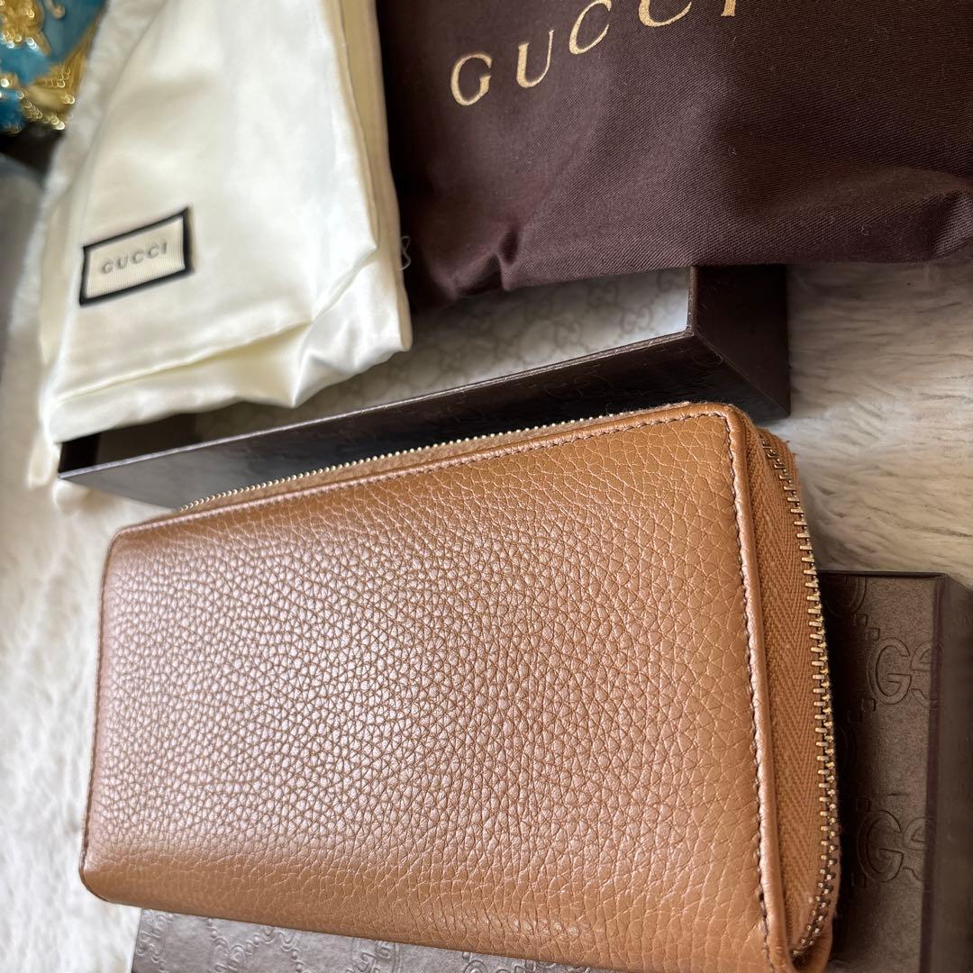 GUCCI ソーホー長財布