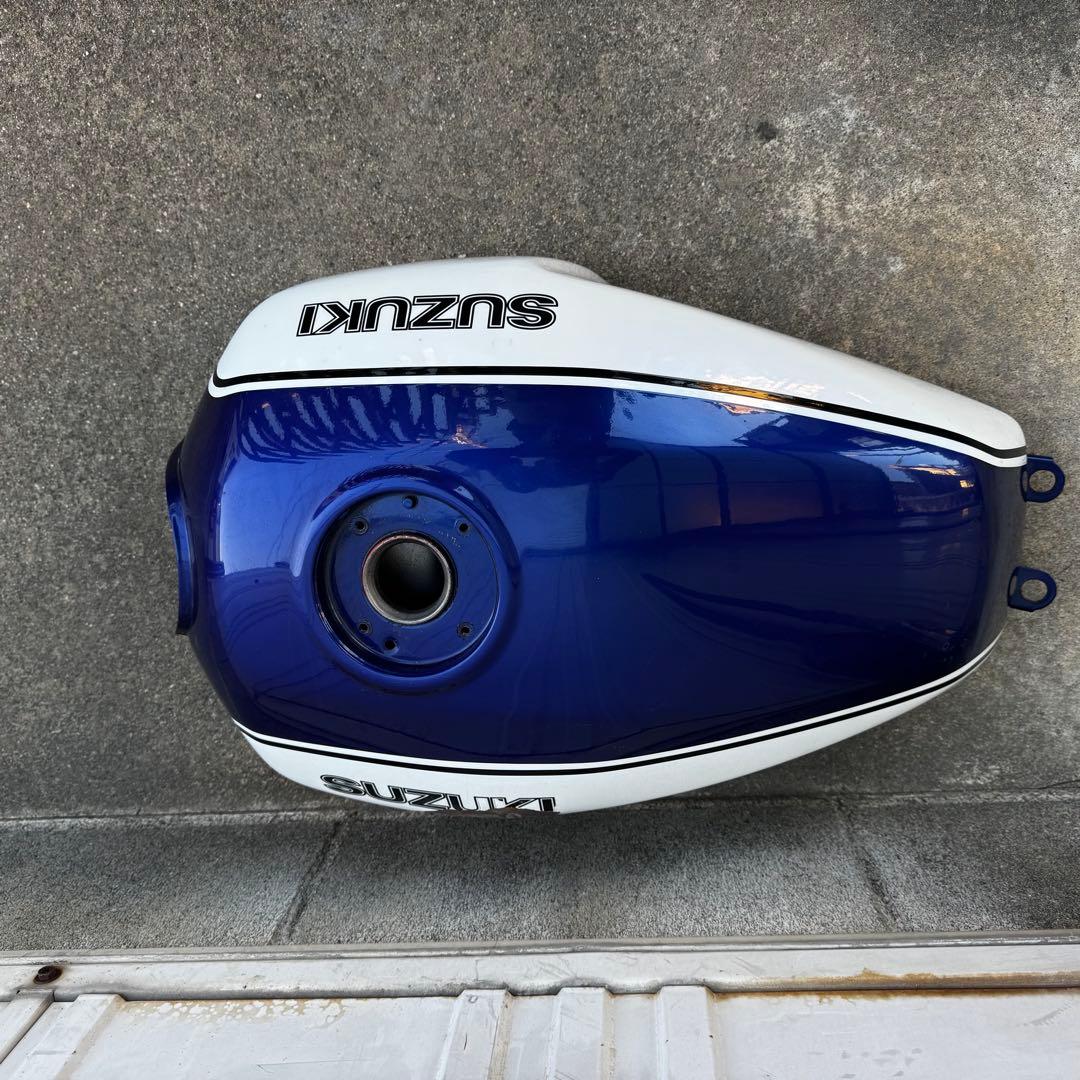 gsx400 インパルス　タンク　凹みあり