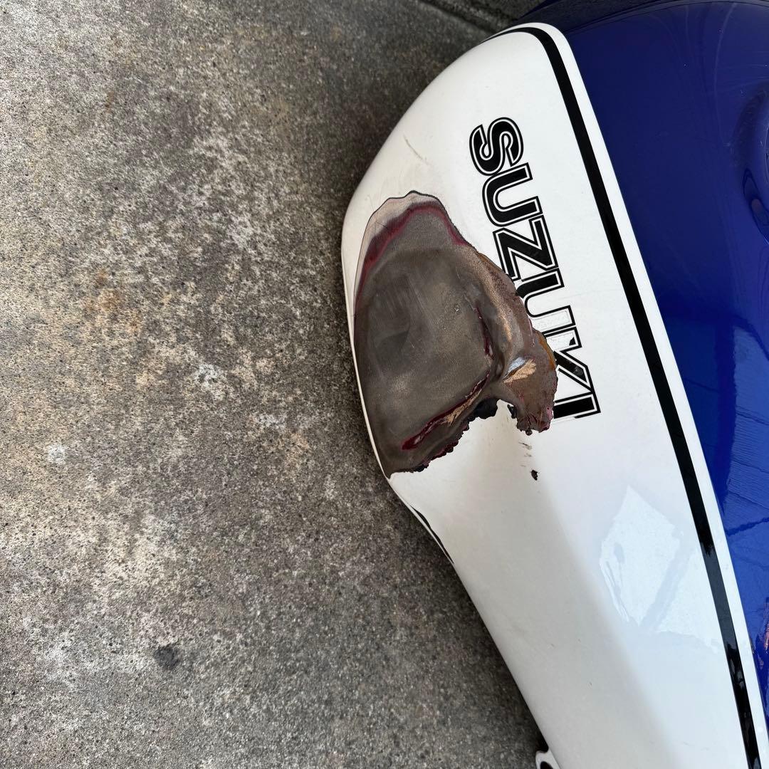 gsx400 インパルス　タンク　凹みあり