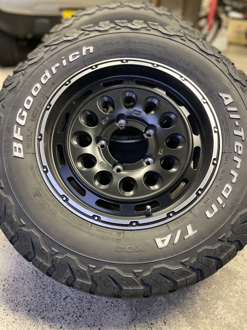 BFGoodrich All-Terrain 16インチ4本セット　ジムニー