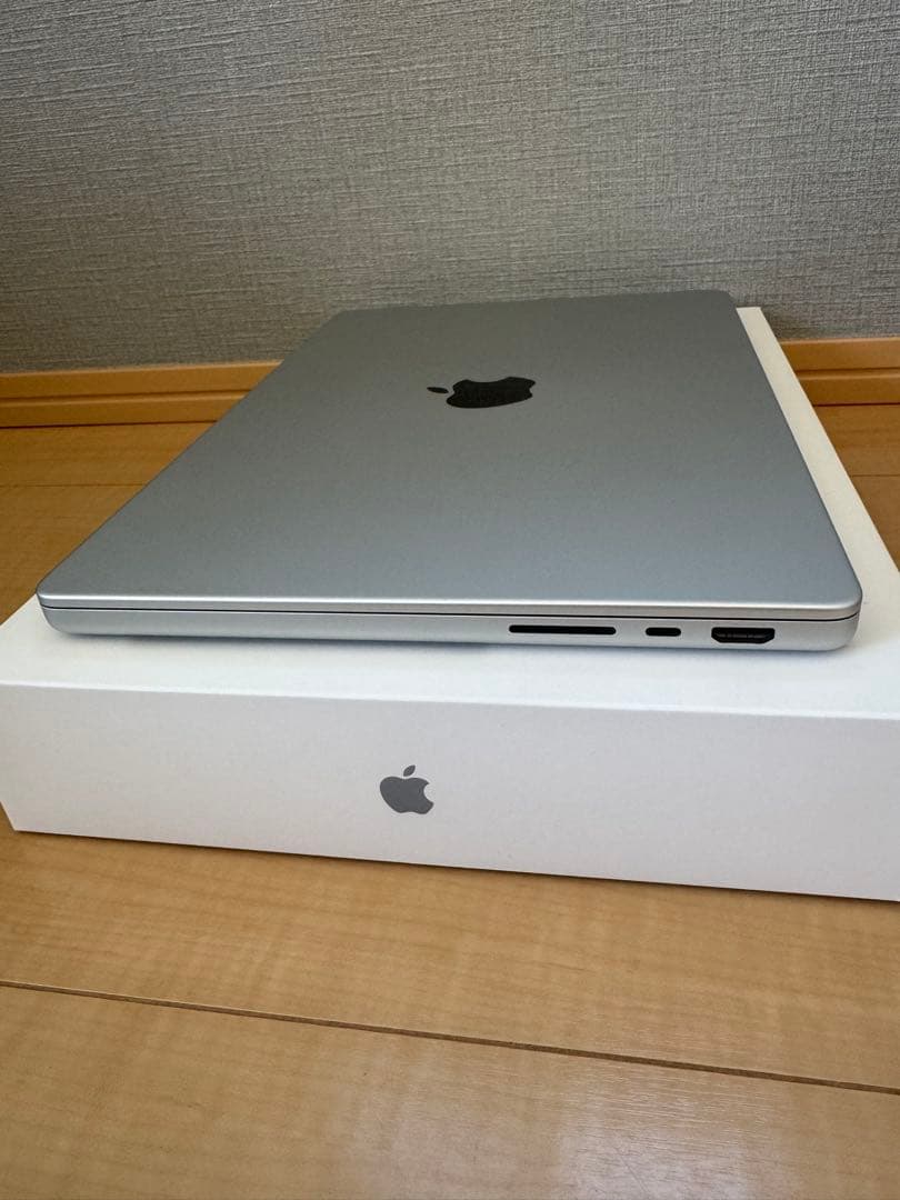 MacBook Pro M1Pro 14インチ 32GB 1TB シルバー