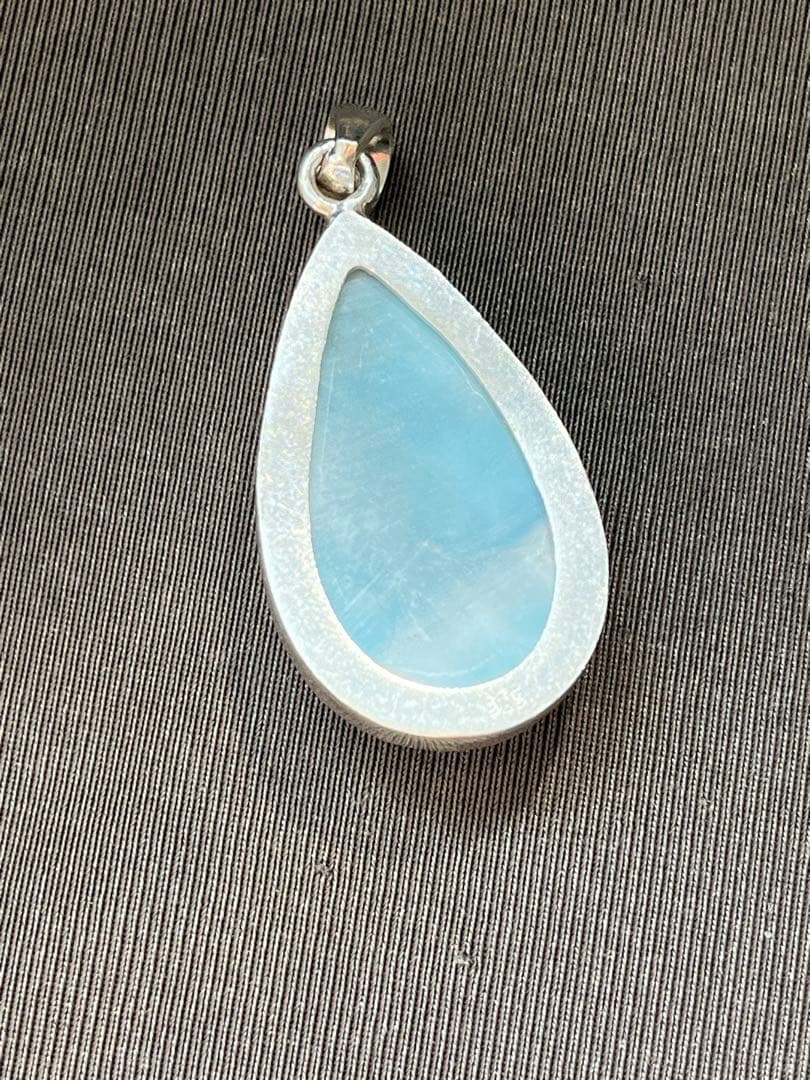 天然石ラリマー☆高品質！しずく型ペンダントトップワク付き☆ブルー＆模様が美しい！