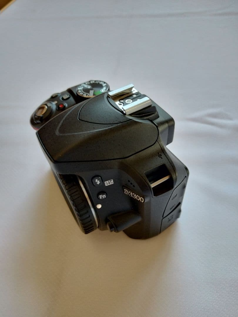 Nikon D3300 18-55 VR II Kit 美品