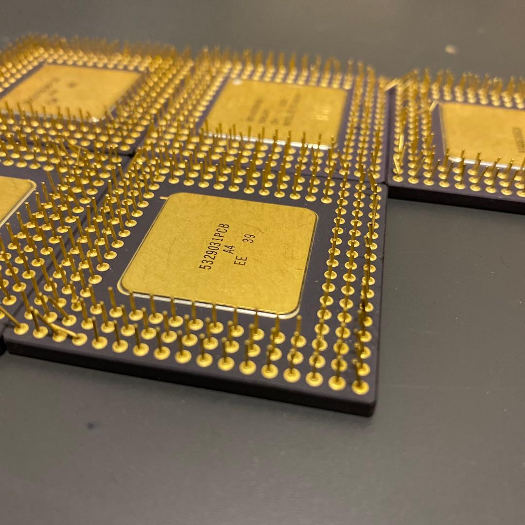 レトロ　CPU Intel i486DX2