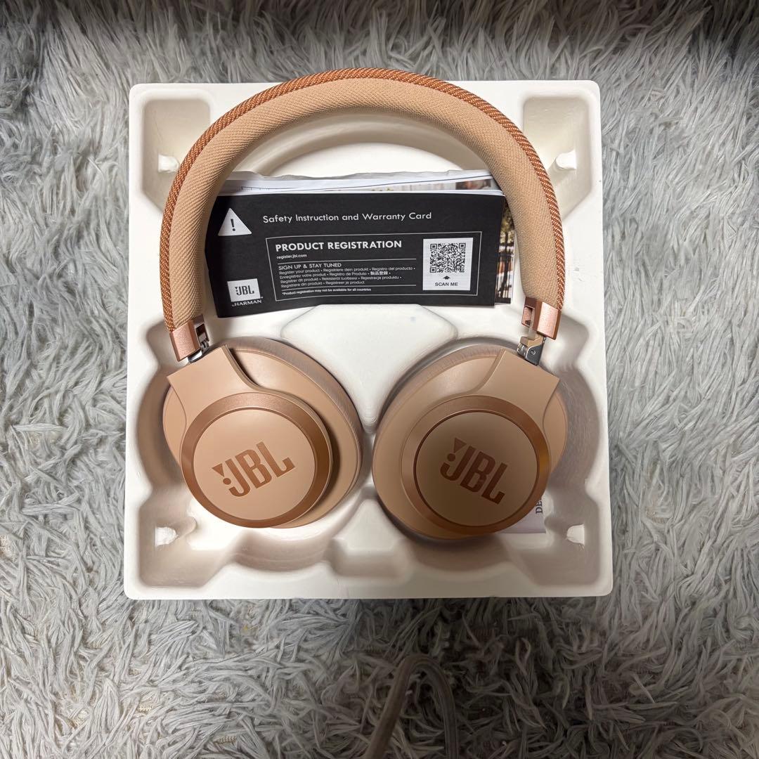 新品同様　JBL LIVE 770 NC ワイヤレスヘッドホン
