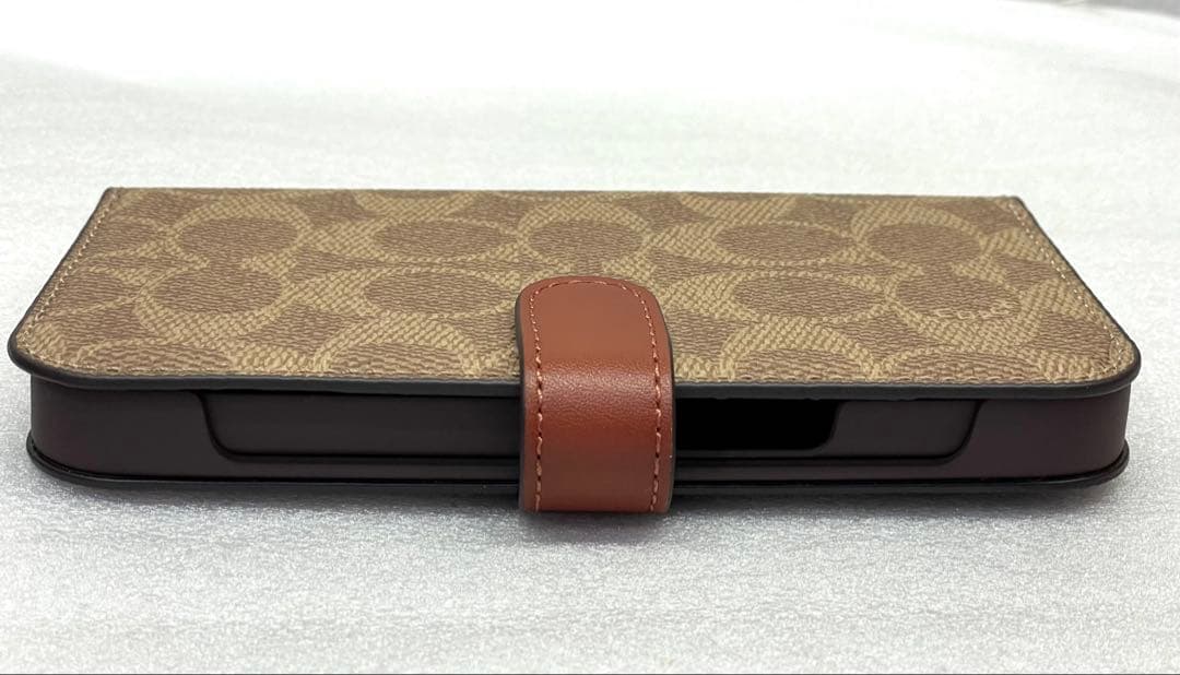 iPhone15 COACH手帳型ケース