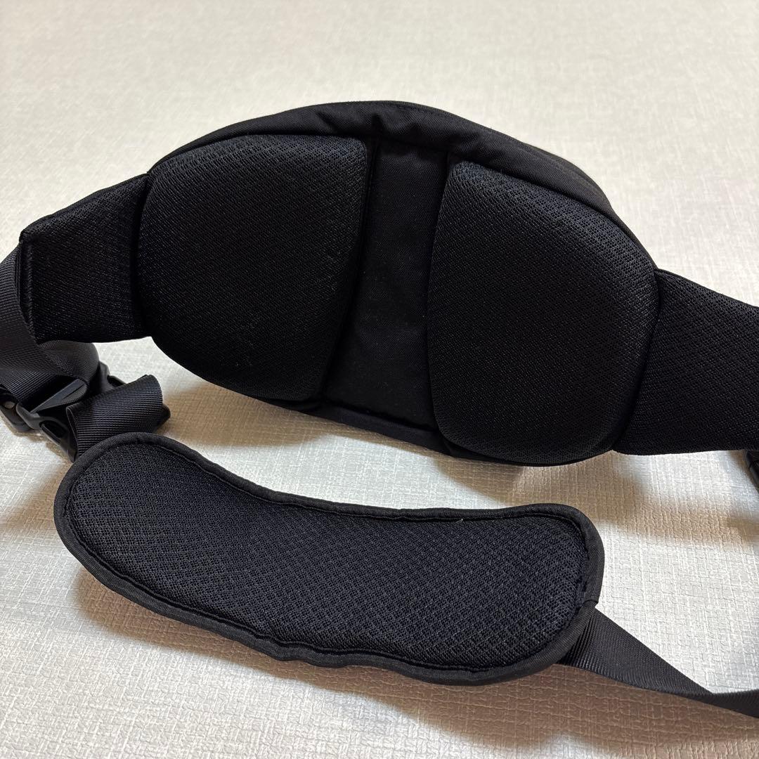 [美品]Hugoo ヒップシート 黒 ナイロン製