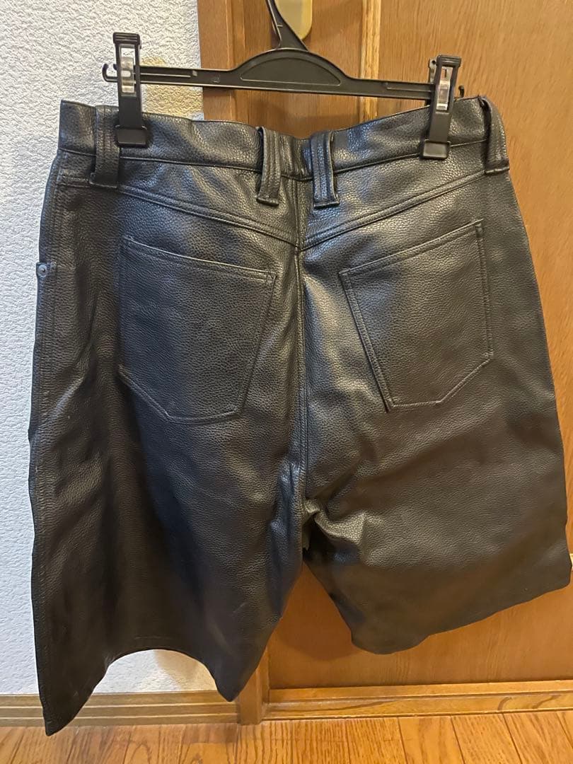 BUTTSTAIN 復刻版　レザーショーツ