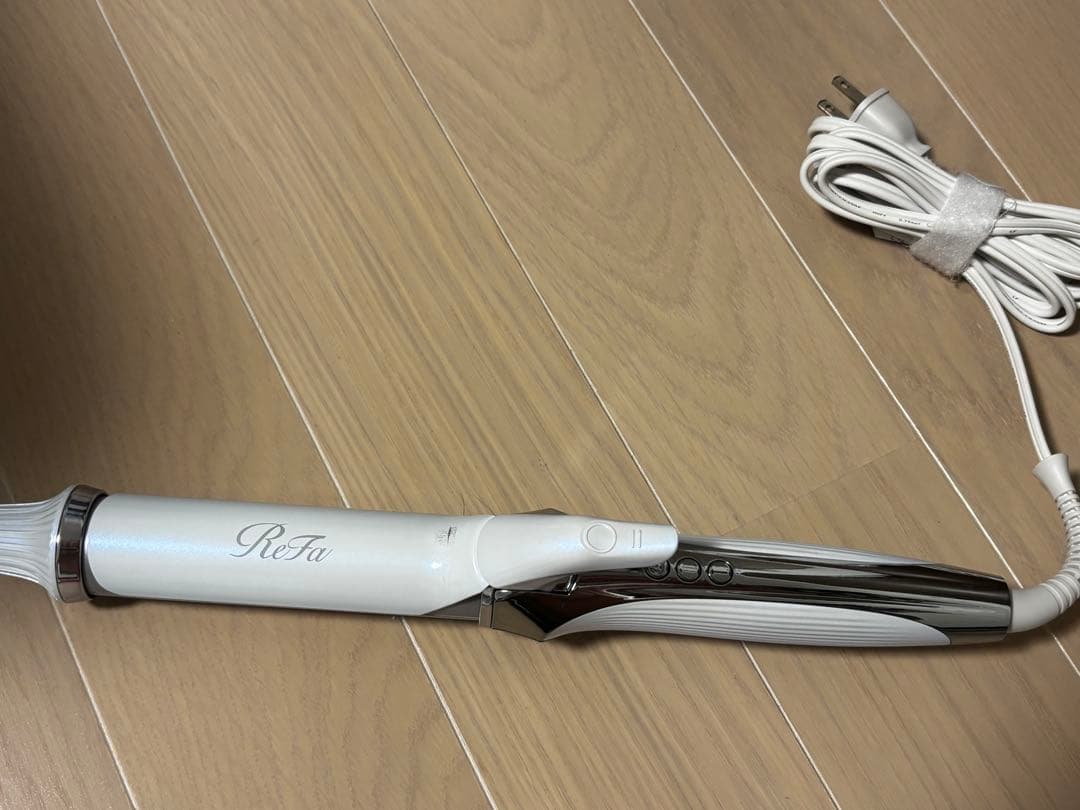 リファ　2024年製 32mm RE-AF00A カールヘアアイロン