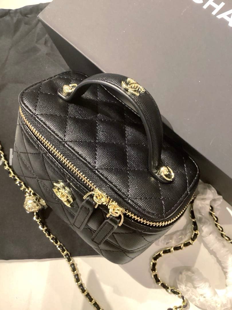 ともはる！シャネルバニティショルダーバッグブラック　ノベルティ