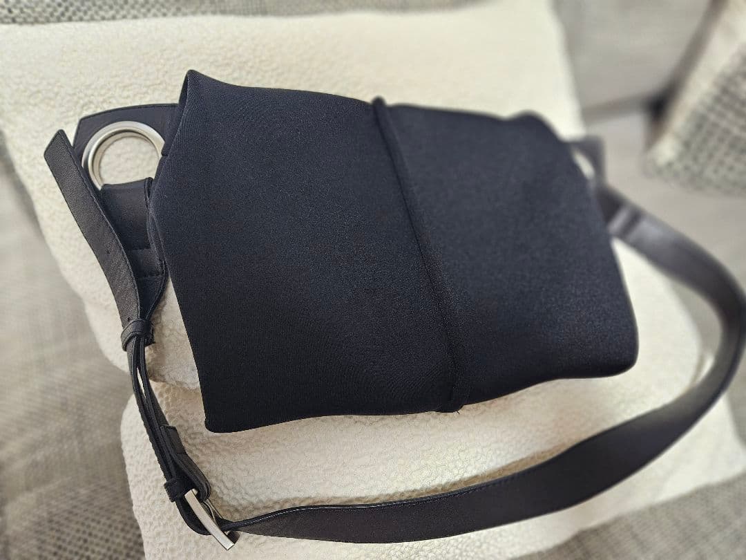 kawa-kawa ボディバッグ