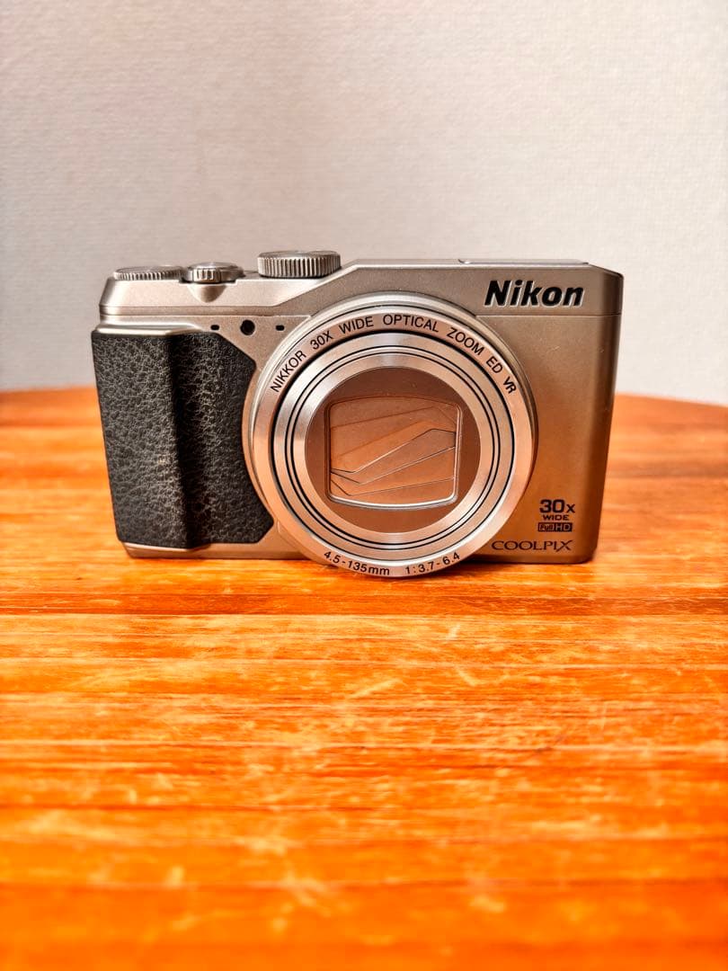 Nikon COOLPIX S9900 デジカメ