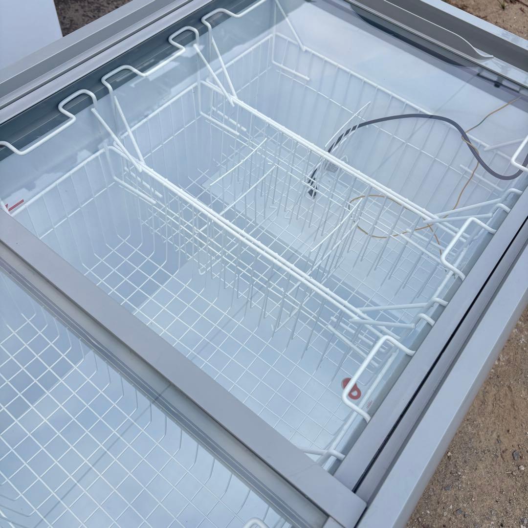 ①冷凍ショーケース　JCM JCMCS-373F