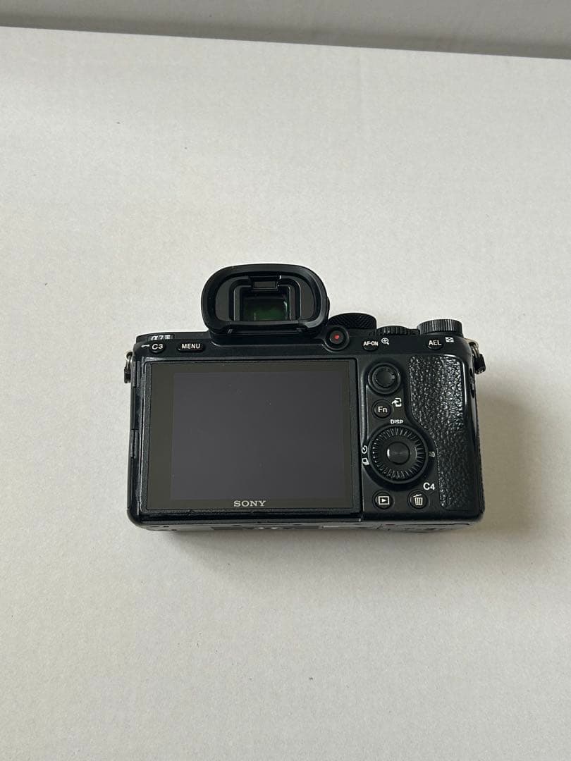 SONY α7III ミラーレス一眼 カメラ 本体