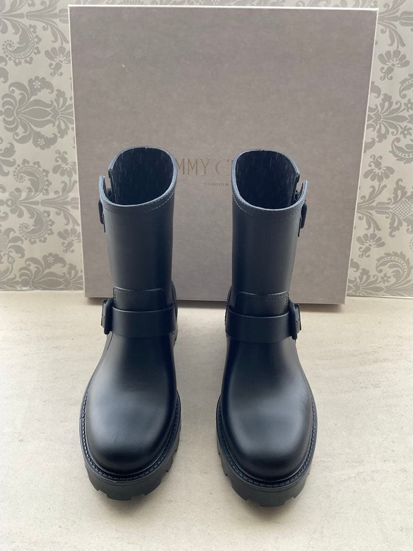 jimmy choo レインブーツ　ブラック　ショート丈　雨、雪の日に　38