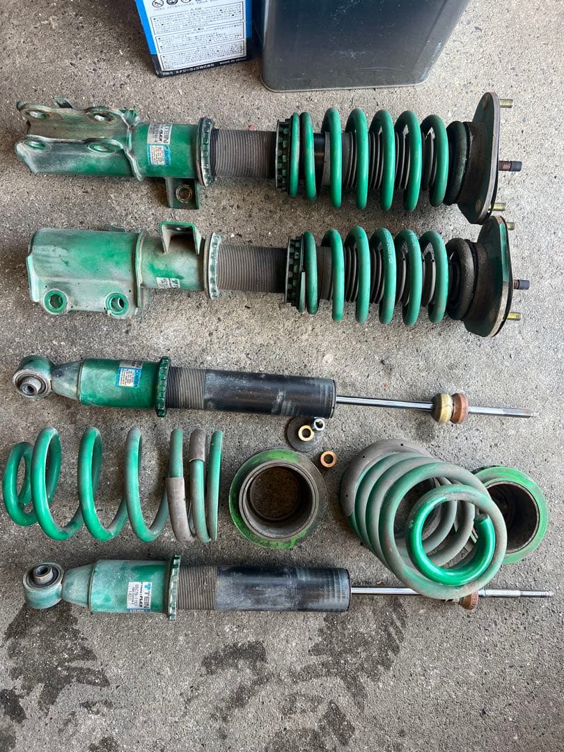 TEIN 車高調　20系アルファード