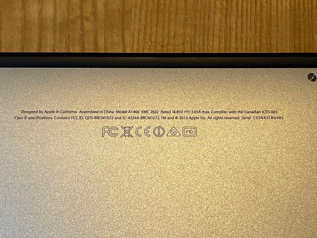 R*d様 Apple MacBook Air A1466 シルバー