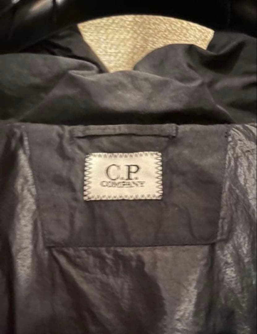 C.P. Company ゴーグル付きダウンジャケット