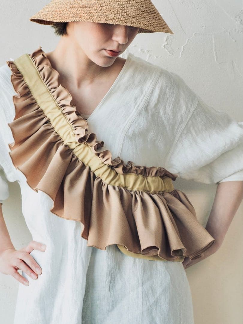 Orient Millinery DORA （sand）