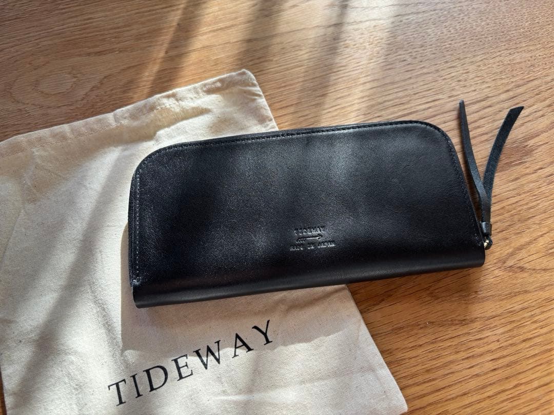TIDEWAY ライトレザーラウンドファスナー長財布　ブラック
