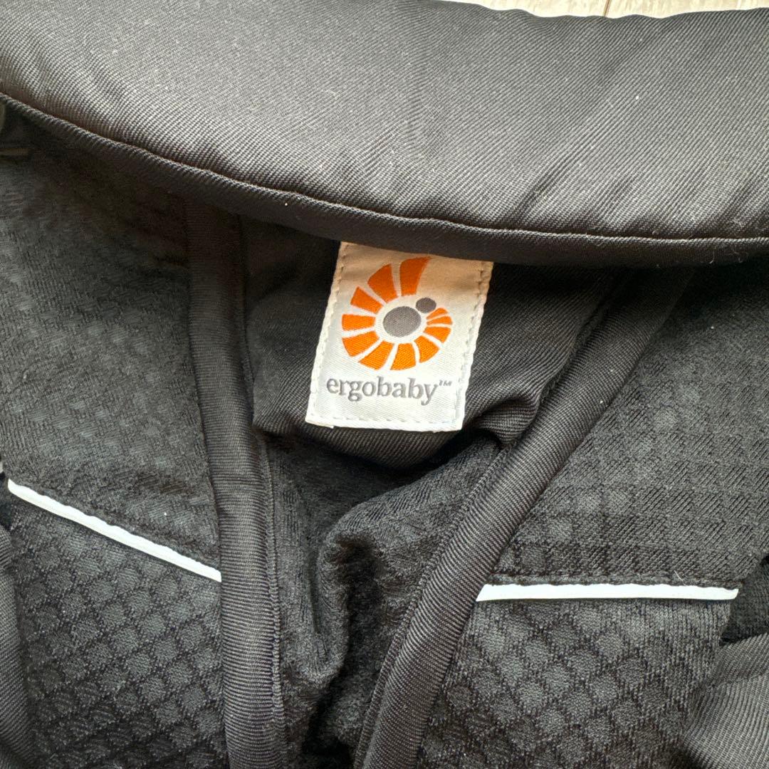 【ほぼ未使用】ergobaby OMNI BREEZE ブラック