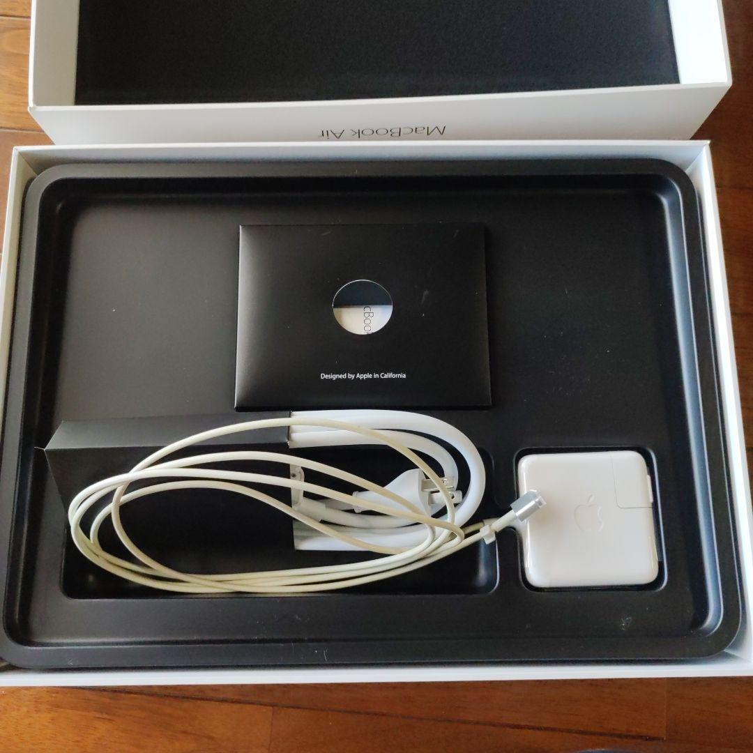 Apple MacBook Air 2017 256G 充放電回数9回