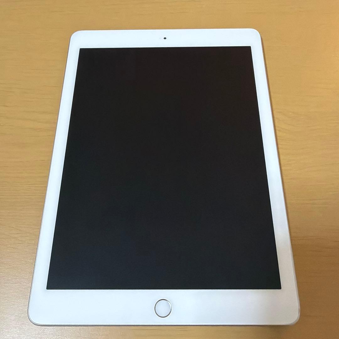 Apple iPad 第6世代 シルバー