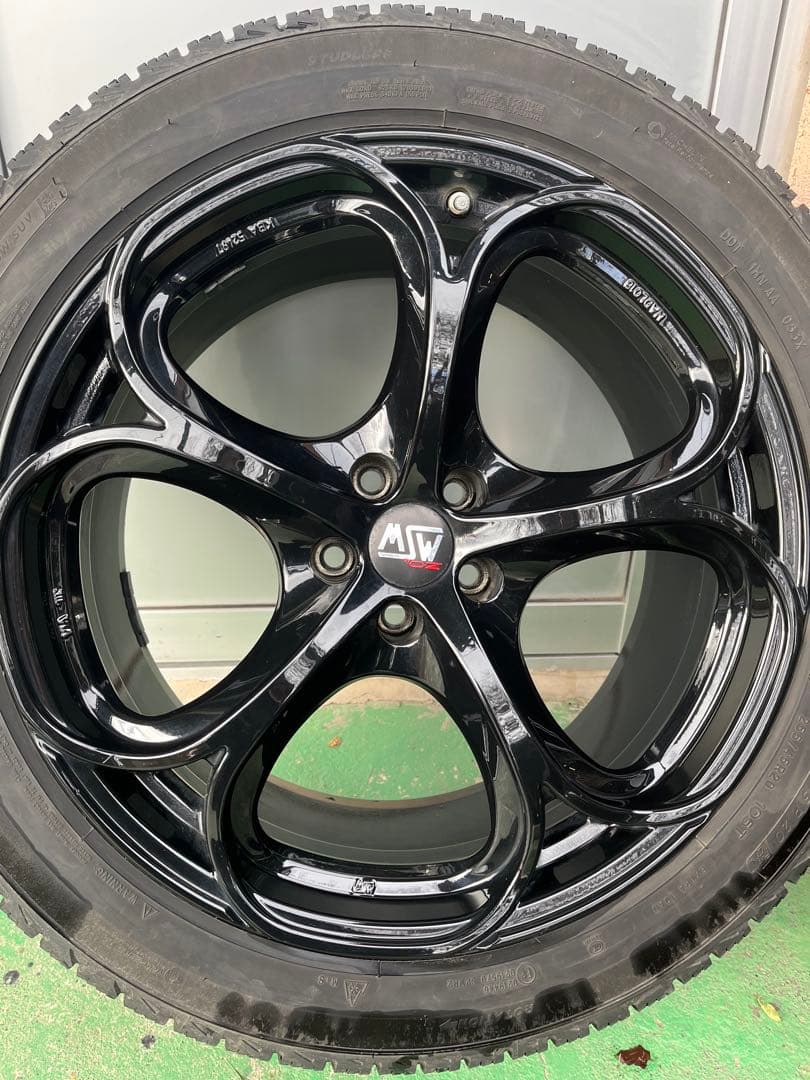 アルファロメオ　スタッドレス