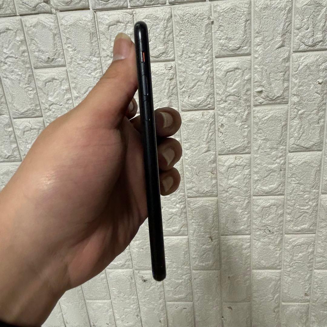 ジャンク 箱付き iPhoneSE2 128GB 黒 MHGT3J/A